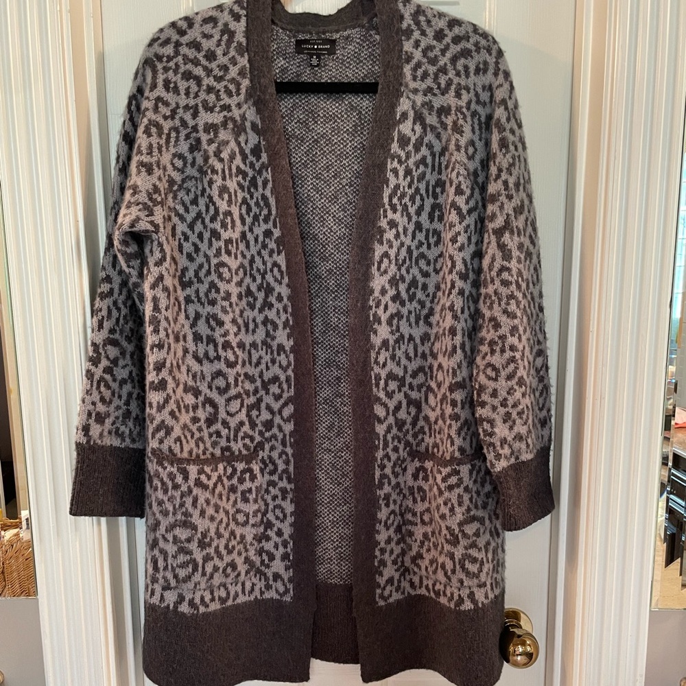 Lucky Brand oversized gray cheetah print sweater